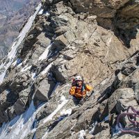 La voie normale de la Meije au-dessus de la brèche du Glacier Carré La voie normale de la Meije au-dessus de la brèche du Glacier Carré