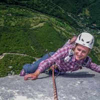 "Gazogum", secteur Daladom 5c Escalade sur la falaise de Presles