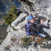 Nicolas, notre précieux voisin dans la via cordata de Daladom sur la falaise de Presles Nicolas, notre précieux voisin dans la via cordata de Daladom sur la falaise de Presles