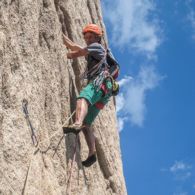 Corse: Bernard dans la dernière longueur d' Aguire, 6c Stage grandes voies en Corse