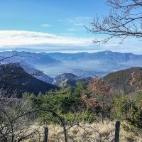 Vue depuis Serre Cocu au-dessus du village de Presles Randonnée dans le Vercors