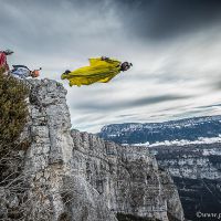 Saut du fond du cirque de la falaise de Presles, Mathieu Base-jump