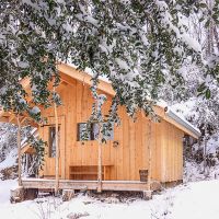 Seuls les moines trappeurs y viennent l'hiver La cabane dans la forêt l'hiver dans le Vercors