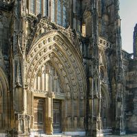 Portail de l'abbaye de Saint Antoine Portail de l'abbaye de Saint Antoine