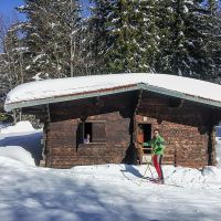 En bordure des pistes des Coulmes, le refuge non gardé du Serre du Sâtre Ski de fond dans les Coulmes