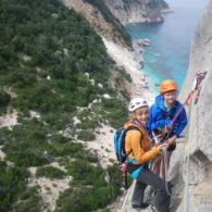 Sardaigne: Dom et Ad accrochés à l'Agugila di Goloritzè