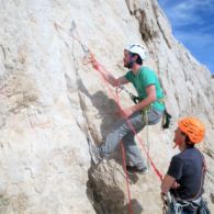 Les Calanques, aide au second, sous la supervision du guide